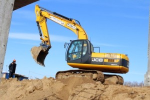 JCB  205  в Москве