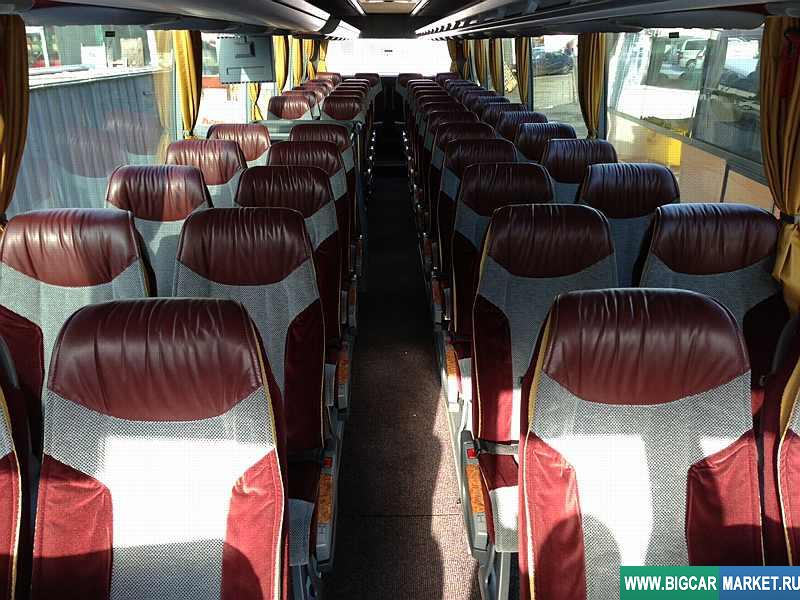 автобус Mercedes TRAVEGO 16RHD SILVER