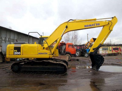  Экскаватор  KOMATSU PC200-7  2004 года