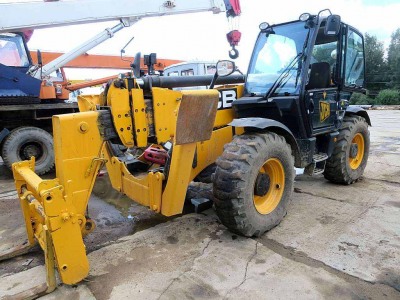  Погрузчик JCB Loadall 540-170  2011 года