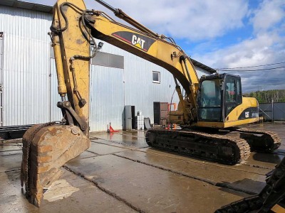 Экскаватор Caterpillar 320DL 2006 года