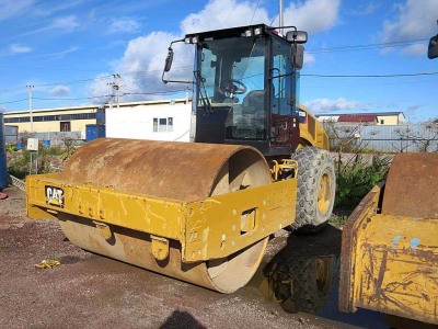 Каток Caterpillar 2014 года