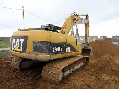  Экскаватор Caterpillar 320DL  2006 года