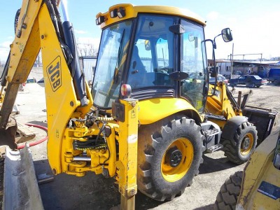 JCB 3CX  2009 года