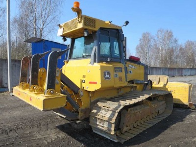  Бульдозер JOHN DEERE 700 2019