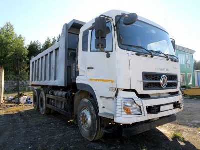  Самосвал DONG FENG 3251  2014 года