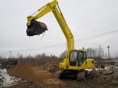 Экскаватор KOMATSU 200 2004 года