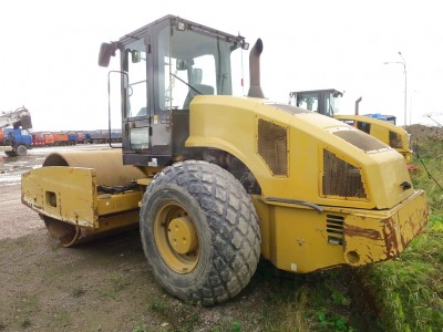 Каток Caterpillar CS76 2013 года