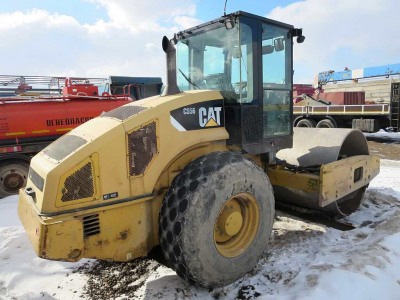  Каток Caterpillar CS56  2011 года