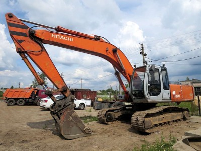 Экскаватор Hitachi EX-220-5 2001 года