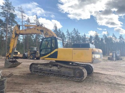 Экскаватор JCB 330 2006 года