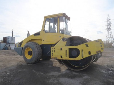  BOMAG 213  2008 года