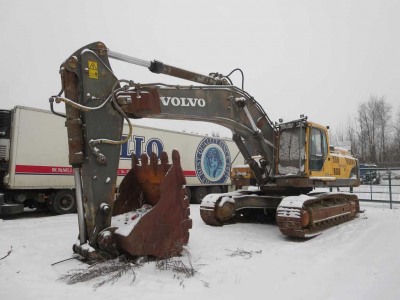 Экскаватор VOLVO 460 2011 года