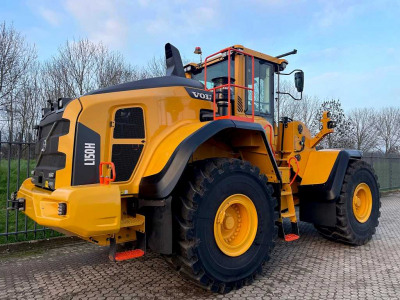  VOLVO 150 2022