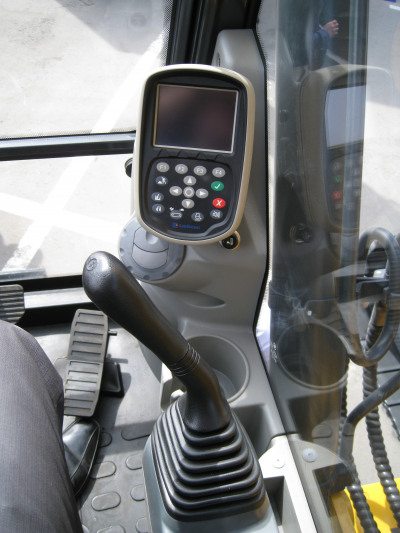 Экскаватор CLG 923 FN 2025 года