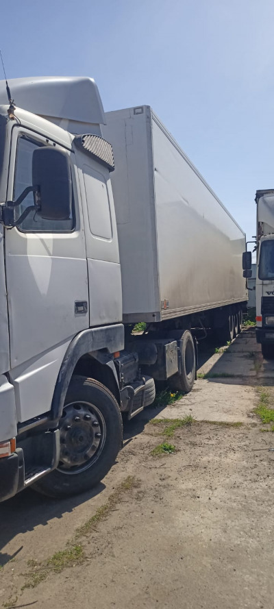 Volvo FH 12  1999 года, 4х2, 420 л.с.