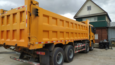  SHACMAN SX33186T(X3000) 2023