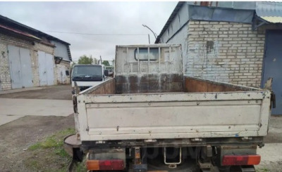 Mitsubishi Canter 1990