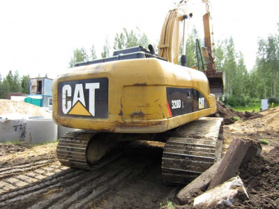 Экскаватор Caterpillar 320 Long reach