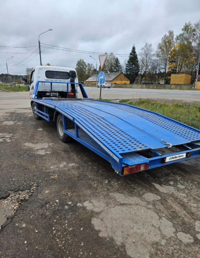 Эвакуатор Hyundai MIGHTY 2012 года
