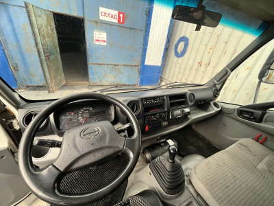 Hino 300  2014 года, 5000 т