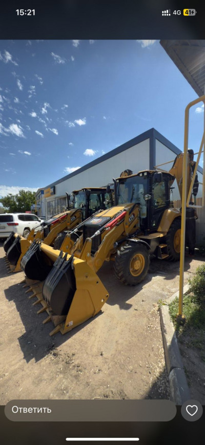 Caterpillar 428 2025