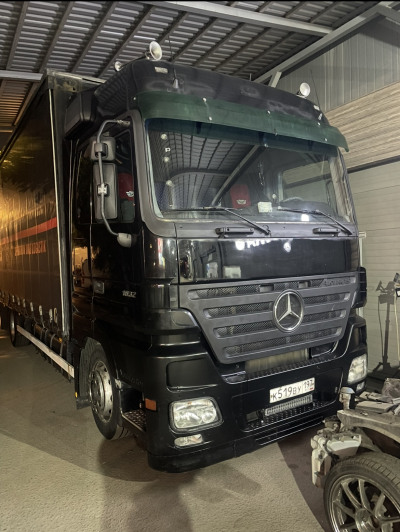 Mercedes Актрос 1832 2004
