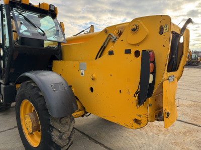  Погрузчик фронтальный JCB loadall 540-140  2007 года