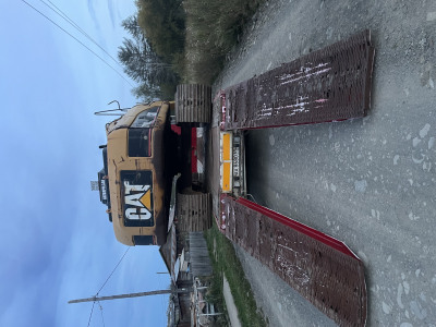 Экскаватор Caterpillar Cat 320  2006 года