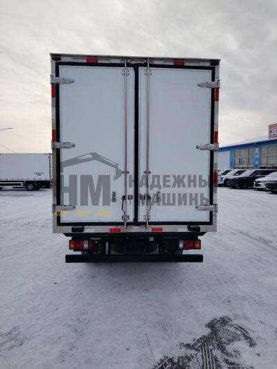 Isuzu Elf 2025 года