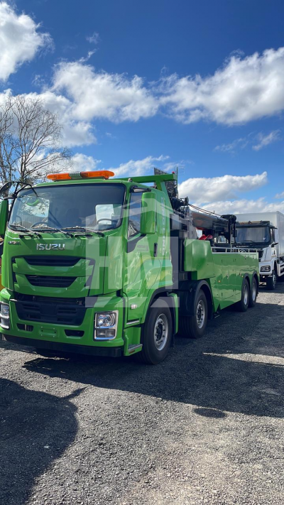 Isuzu Giga 2025