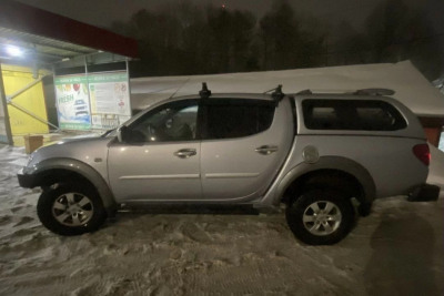 Mitsubishi L200 2.5Di-D 4wd mt 2012