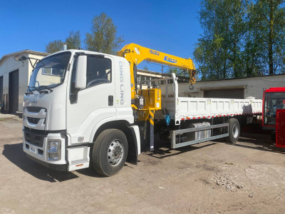 Isuzu Giga 2025