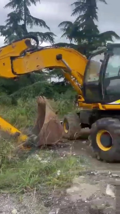 Экскаватор JCB JS130W 2003 года