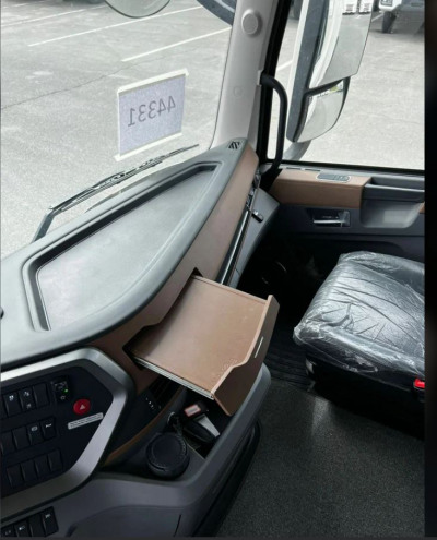 Dongfeng GX DFH 4251 6x4  2024 года