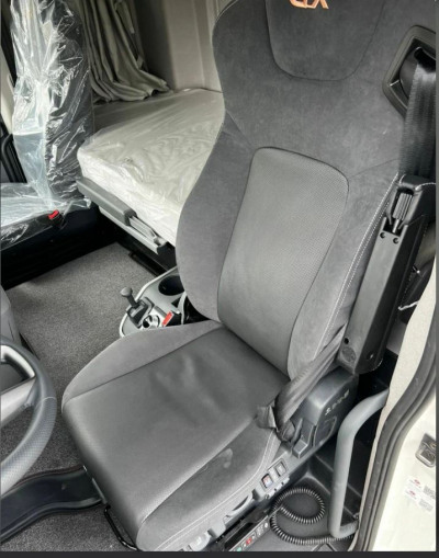 Dongfeng GX DFH 4251 6x4  2024 года
