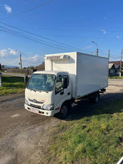 Hino 300 2020
