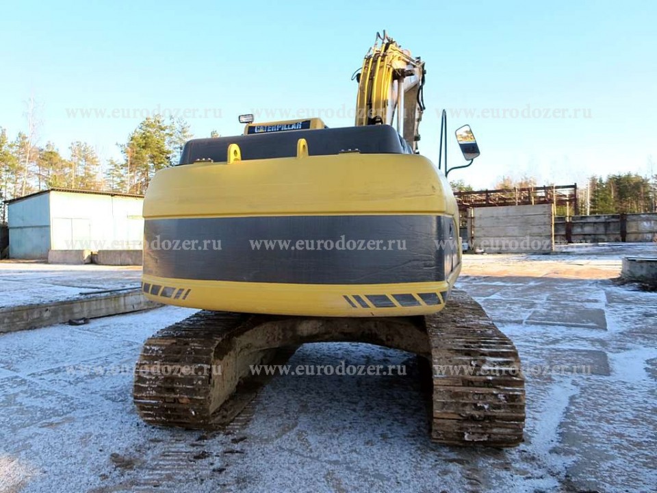 Гусеничный экскаватор CAT 318CL, 20 т, 1 м3 Гусеничный экскаватор CAT  2007 года