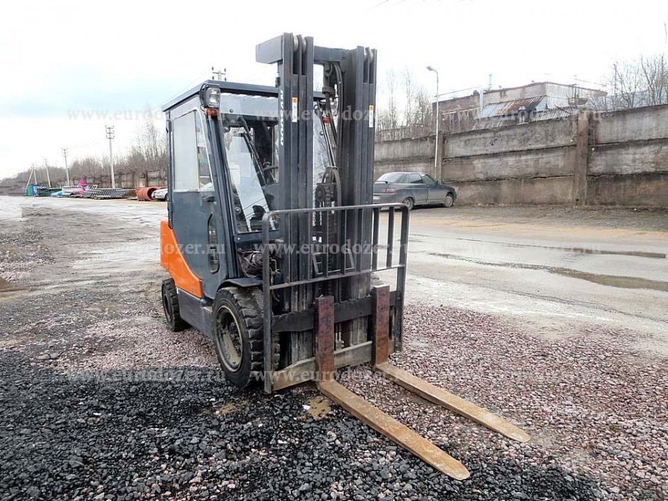 Складской погрузчик Doosan D35C-5, 3,5 т, 4,8 м Складской погрузчик Doosa  2012 года