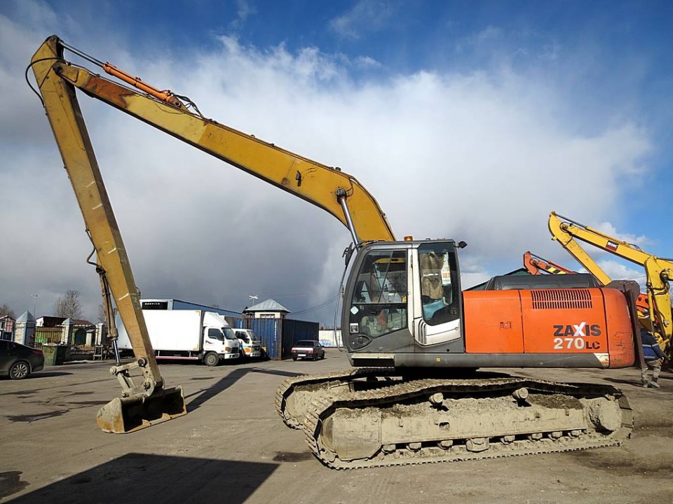  Экскаватор Hitachi ZX 270 LC-3  2008 года