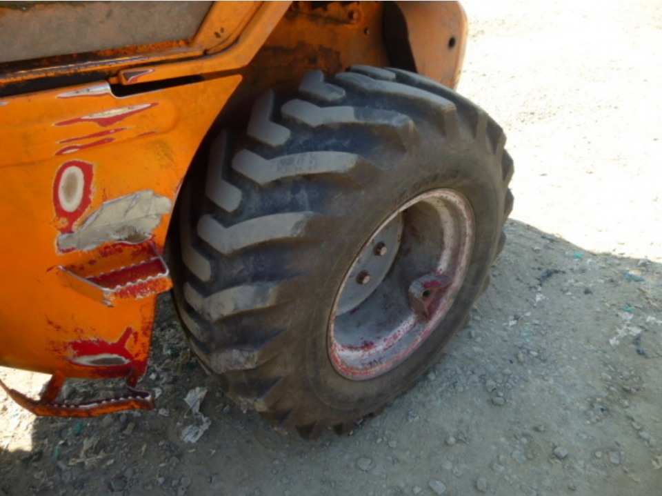  Погрузчик фронтальный  KOBELCO LK50Z  2006 года