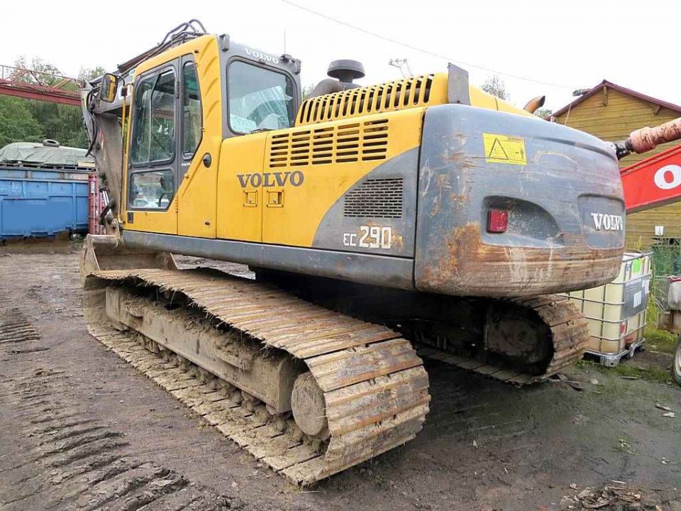 Экскаватор Volvo EC 240 BLC  2005 года