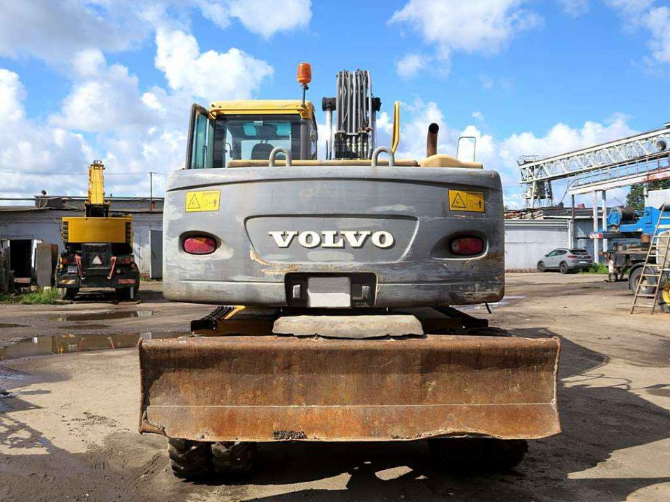  Экскаватор Volvo EW 160 C  2007 года