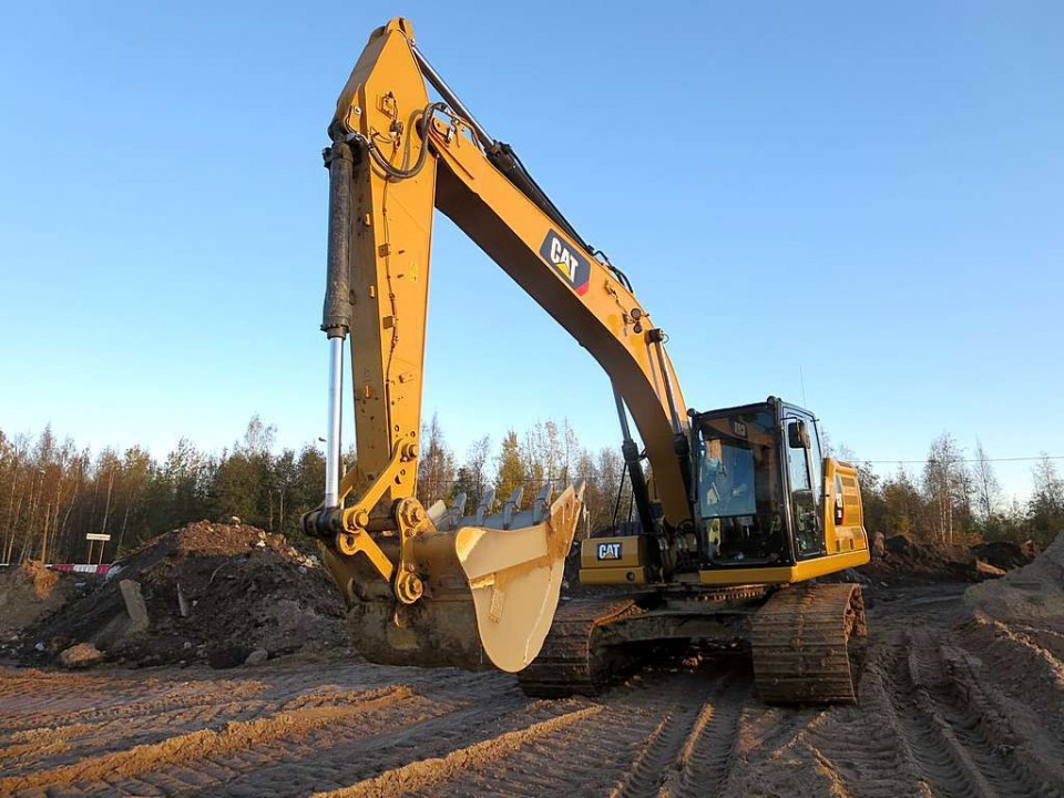 Экскаватор Caterpillar 320  2020 года