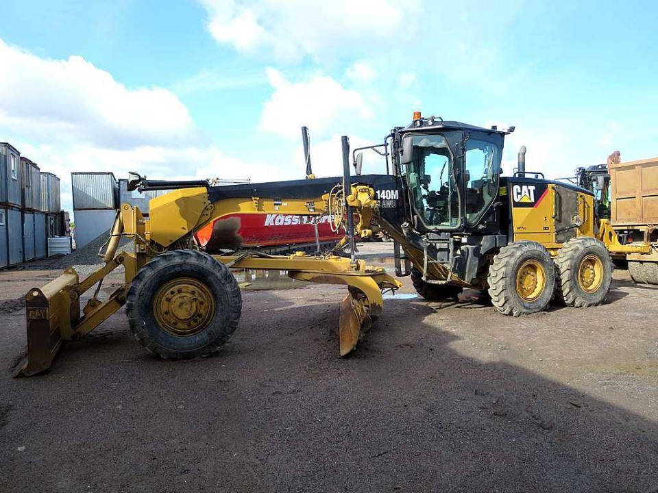 Caterpillar 140M AWD  2020 года