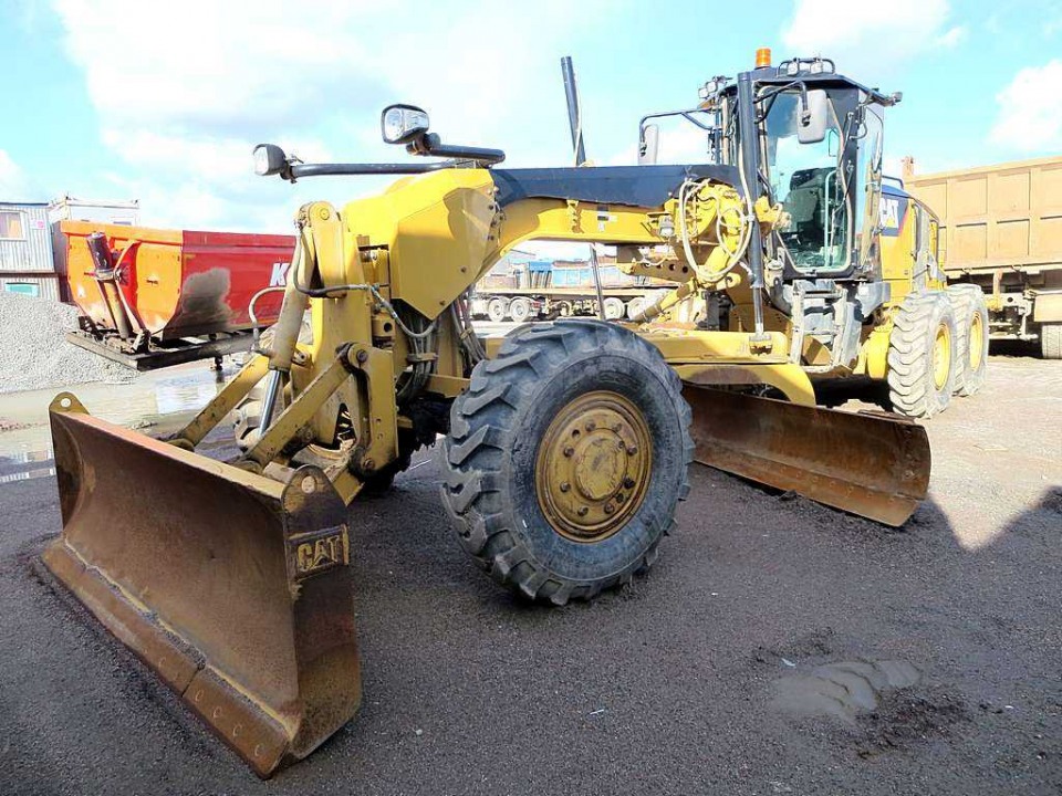 Caterpillar 140M AWD  2020 года