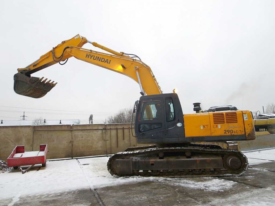  Экскаватор Hyundai Robex 290 LC-7A  2008 года