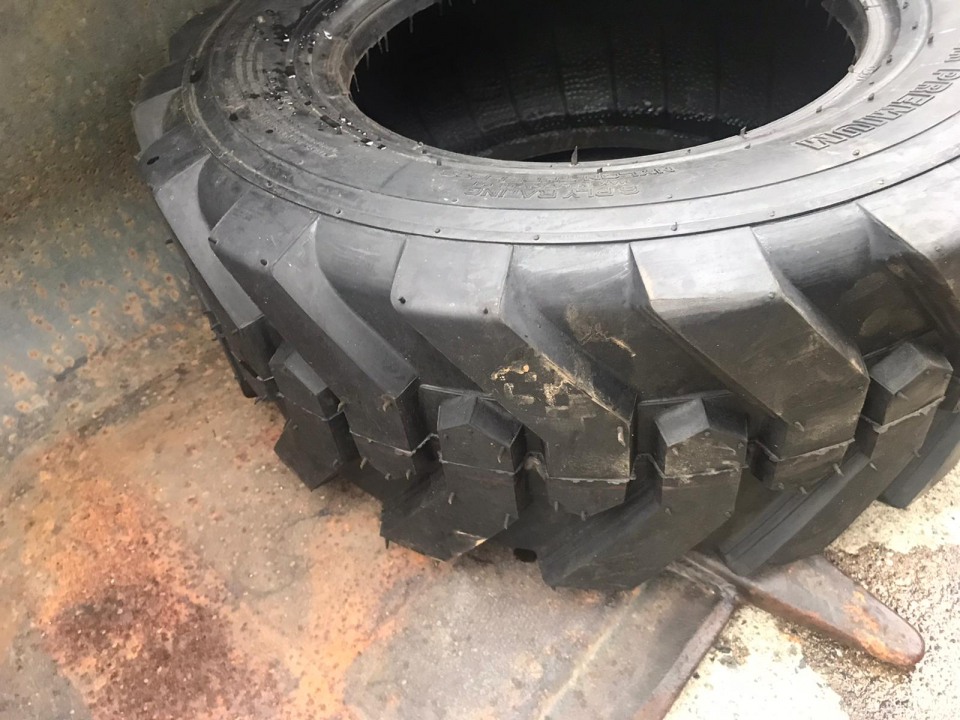  Погрузчик фронтальный  TOYOTA 2SDK4 BOBCAT  2015 года