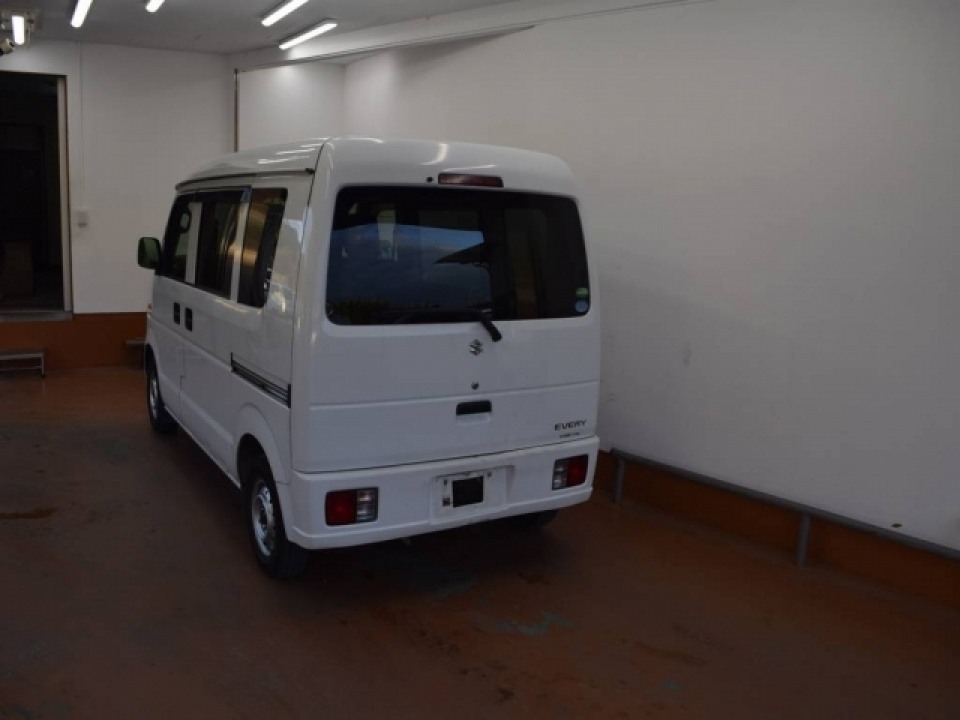 Suzuki EVERY кузов DA64V