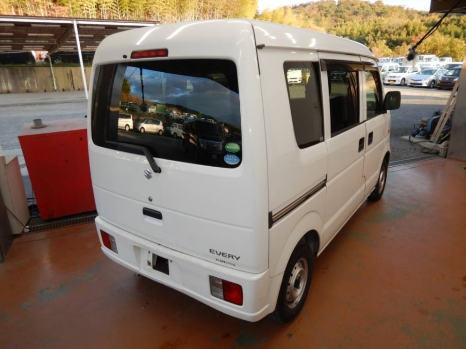 Suzuki EVERY кузов DA64V